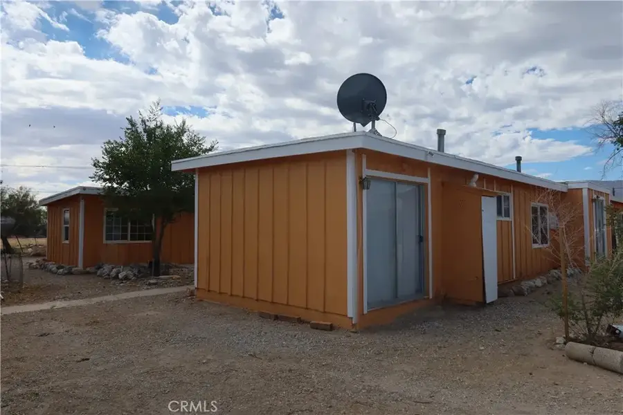 37950 E End, Lucerne Valley, CA 92356 - #3