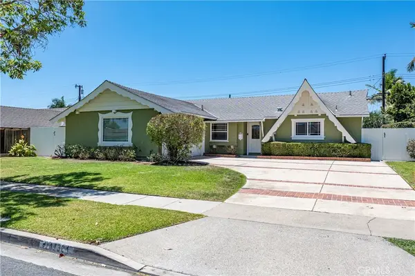 11331 Reagan, Los Alamitos, CA 90720