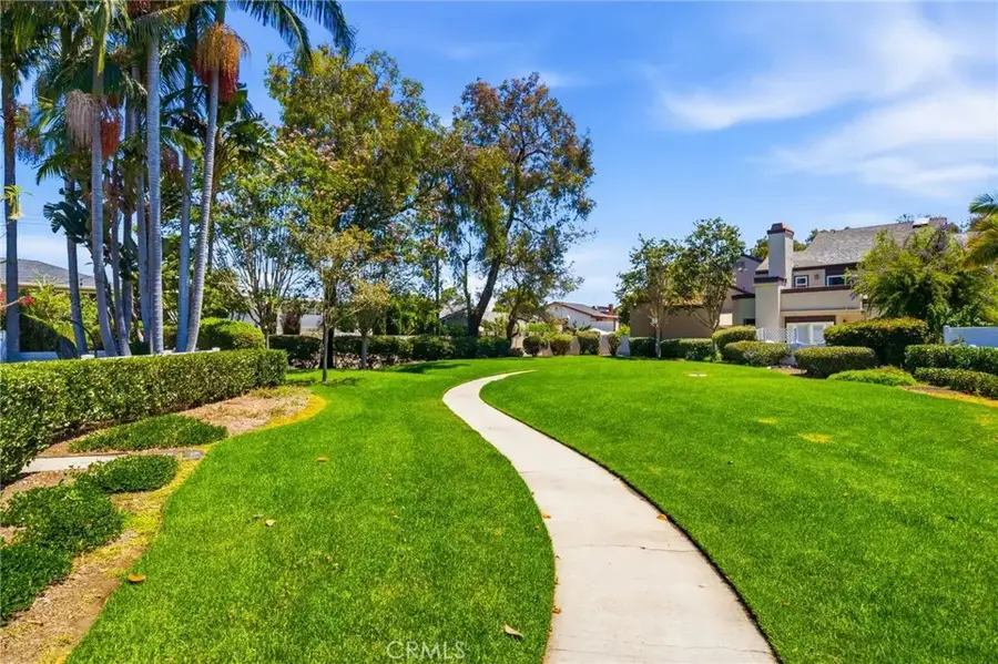 905 Hyde Court, Costa Mesa, CA 92626 - #2