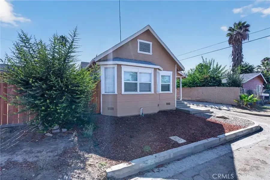 983 Wall Avenue, San Bernardino, CA 92410 - #3