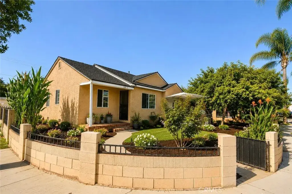 1329 W Mcfadden, Santa Ana, CA 92704 - #1