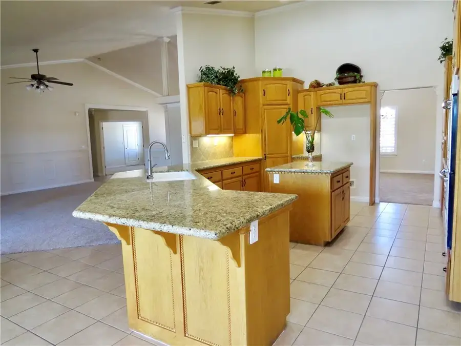 7445 El Manor, Hesperia, CA 92344 - #2
