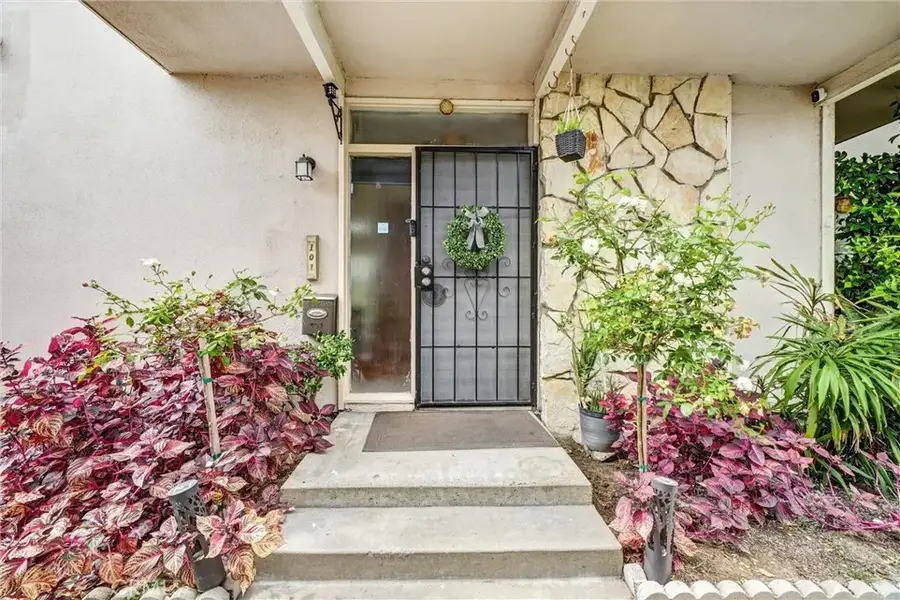 10761 Magnolia Avenue #101, Anaheim, CA 92804 - #3