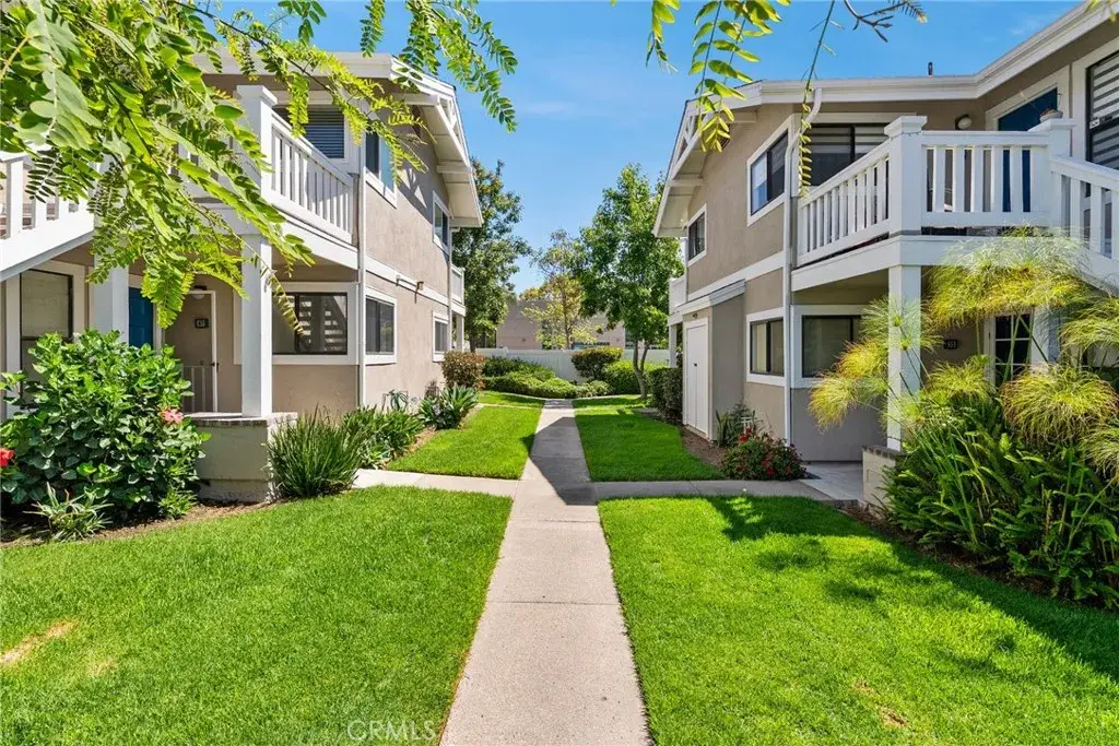 39 Tarocco, Irvine, CA 92618 - #1