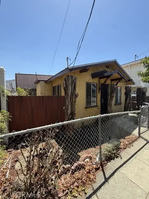 1326 S Cabrillo, San Pedro, CA 90731