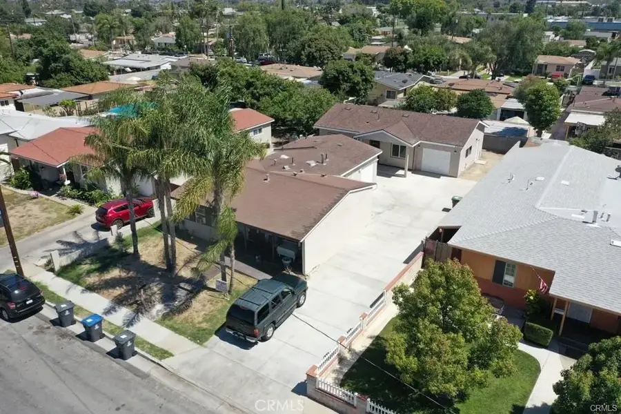 2302 W La Verne Avenue, Santa Ana, CA 92704 - #3