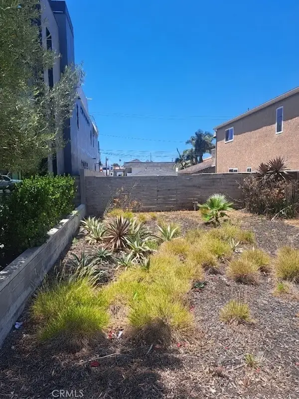 811 Huntington, Huntington Beach, CA 92648