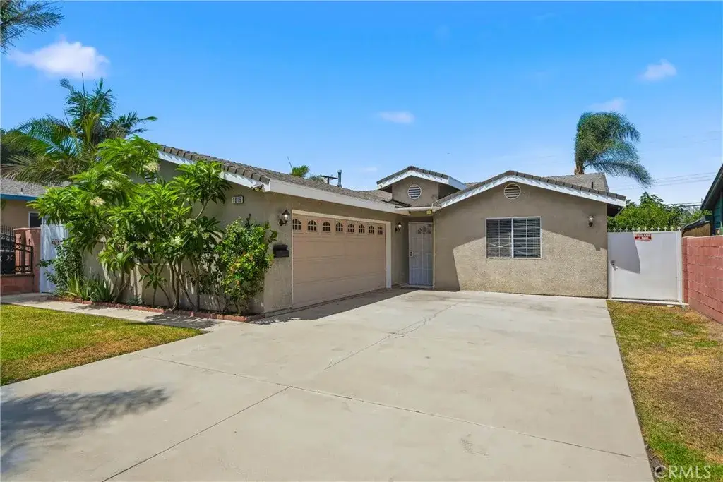1015 W 5th, Corona, CA 92882 - #1