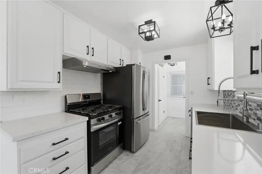 11512 213th, Lakewood, CA 90715 - #3