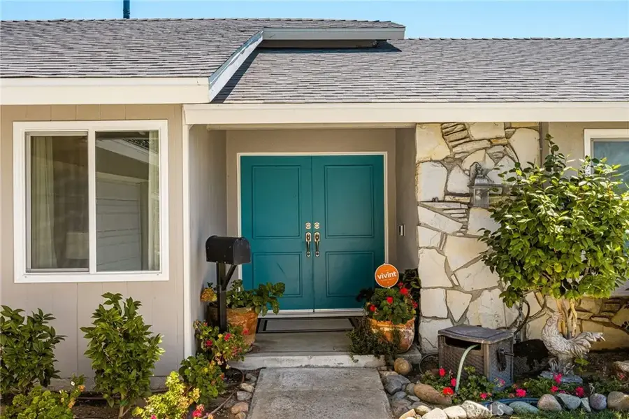 1136 E Rosewood Ave, Orange, CA 92866 - #2