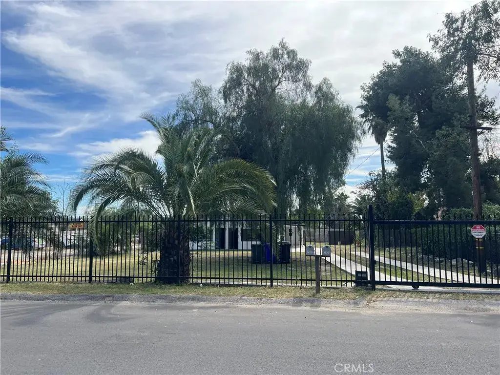 2527 W Third Avenue, San Bernardino, CA 92407 - #1