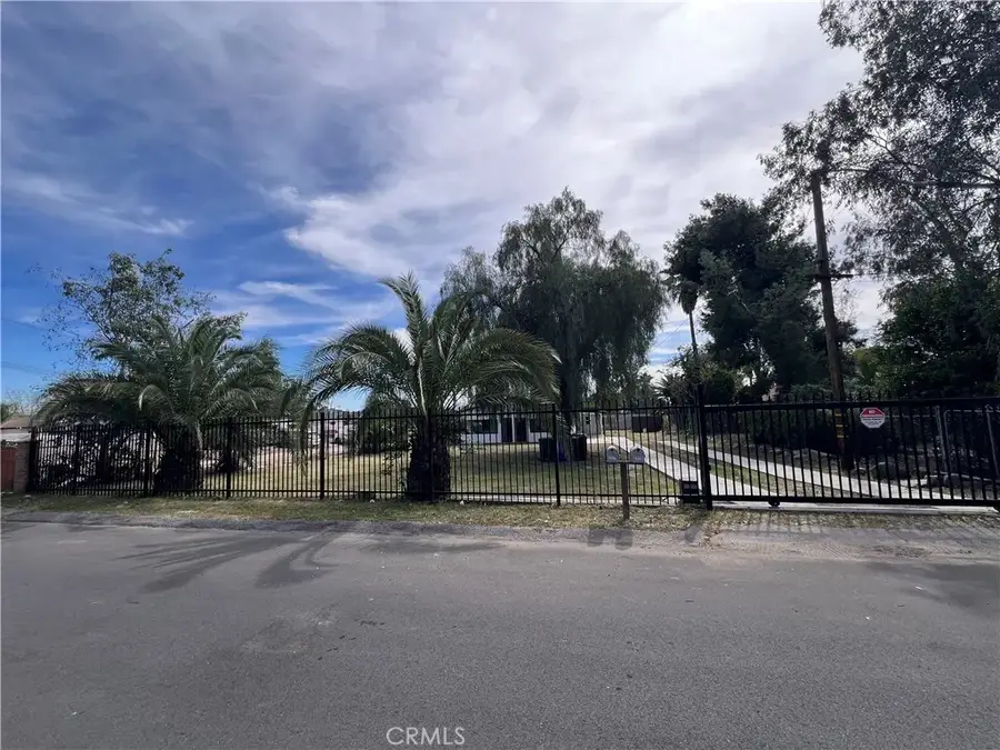 2527 W Third Avenue, San Bernardino, CA 92407 - #2