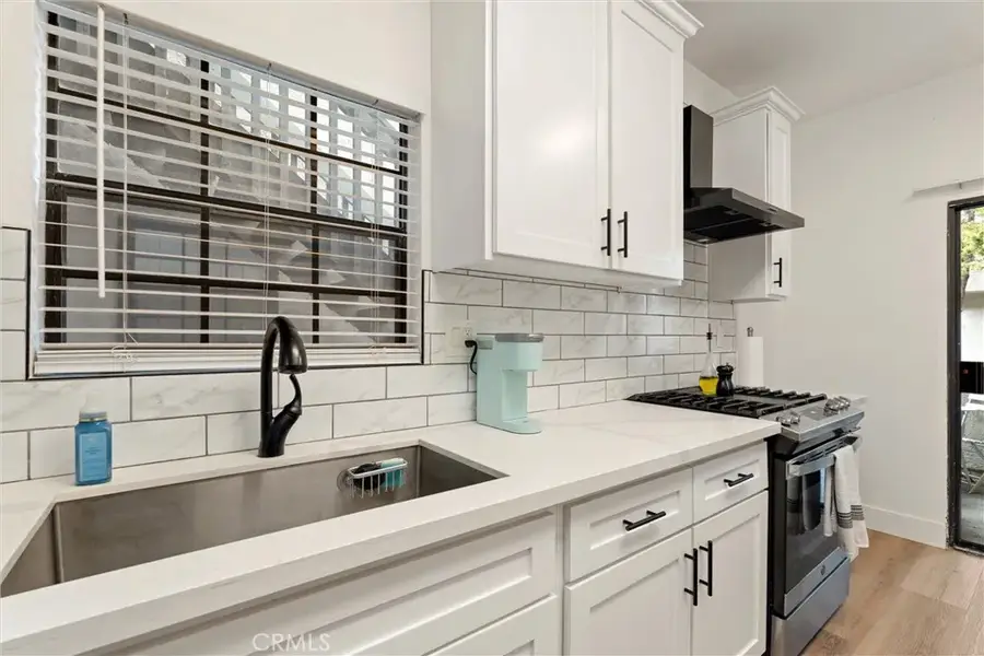 2504 W Macarthur Boulevard #I, Santa Ana, CA 92704 - #3