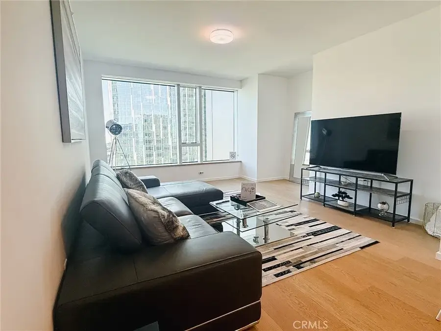 899 Francisco #1711, Los Angeles, CA 90017 - #2