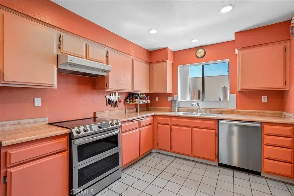 460 Salem #17, Glendale, CA 91203 - #1