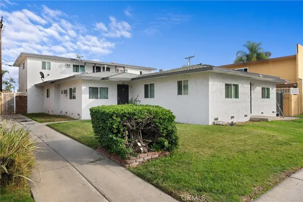 1110 N East, Anaheim, CA 92805 - #1