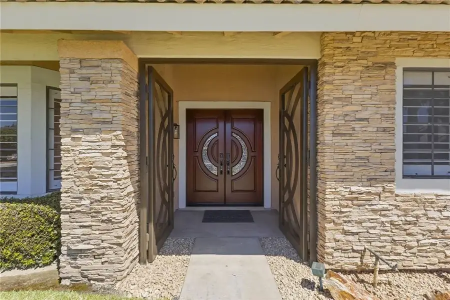 1090 W Huff Street, Rialto, CA 92376 - #3