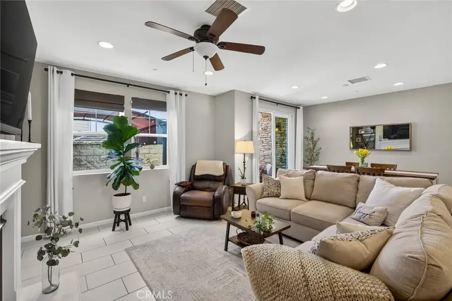 3877 Par, Yorba Linda, CA 92886 - #3