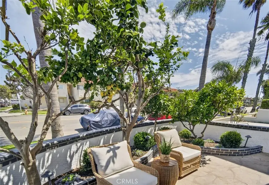 427 21st Street, Huntington Beach, CA 92648 - #3