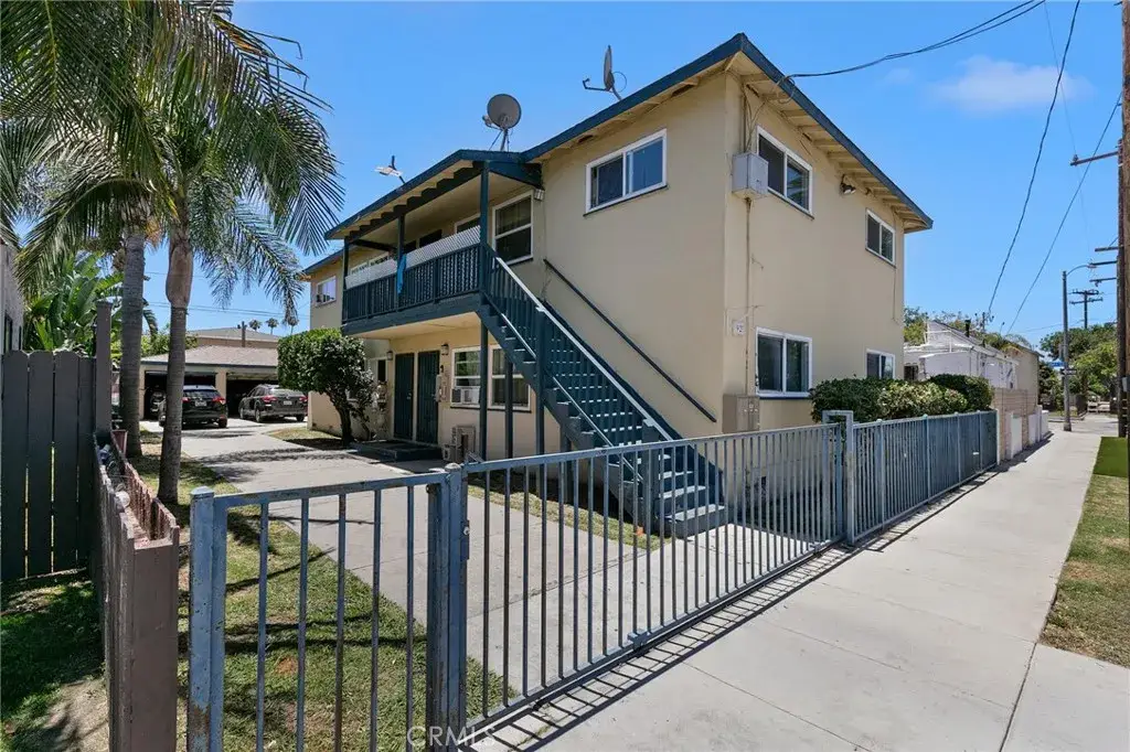 92 E Louise, Long Beach, CA 90805 - #1