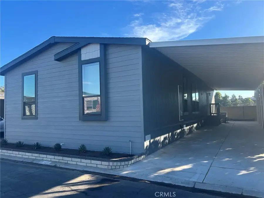300 N Rampart #11, Orange, CA 92868 - #2