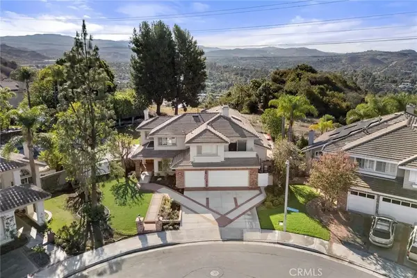 2601 N Rosemere, Orange, CA 92867