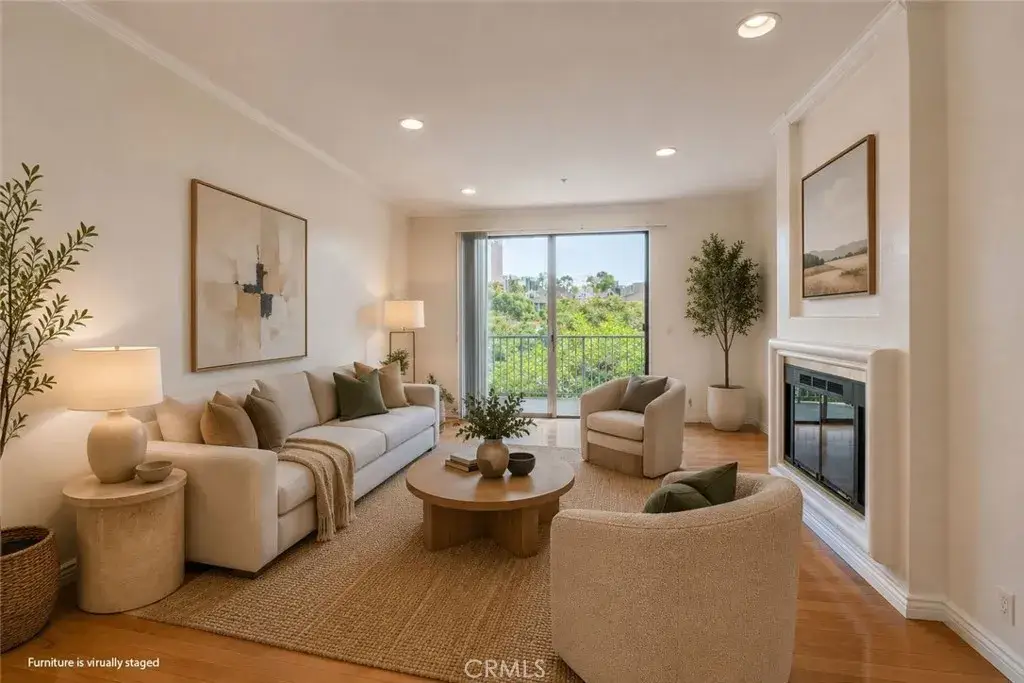 555 Maine Avenue #303, Long Beach, CA 90802 - #1