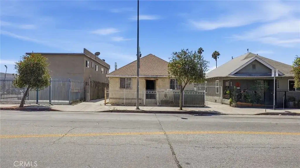 1374 E Vernon, Los Angeles, CA 90011 - #1