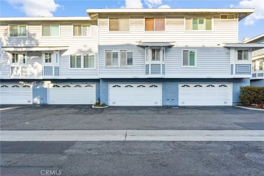 19110 Beachcrest Lane #E, Huntington Beach, CA 92646 - #3