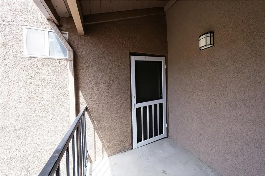 2568 Avenida Del #201, Corona, CA 92882 - #2