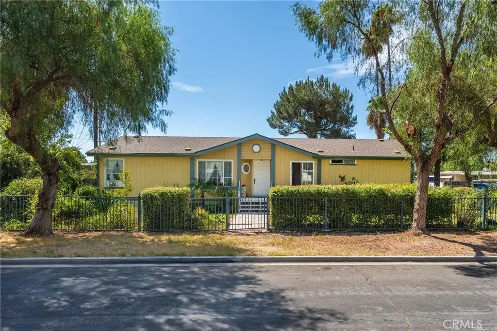 387 Turquoise, Perris, CA 92571 - #1