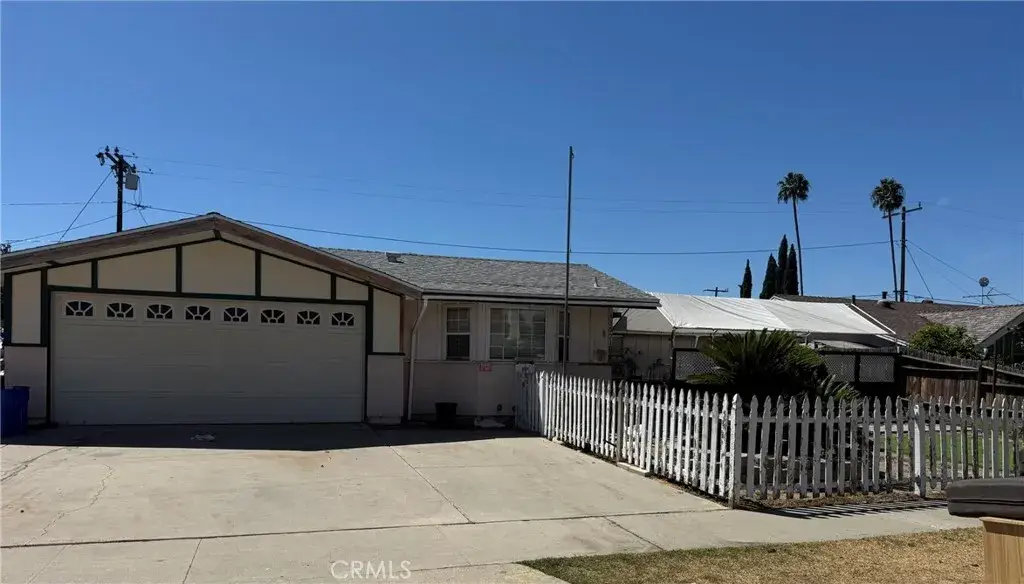 11571 Palmwood Dr., Garden Grove, CA 92840 - #1