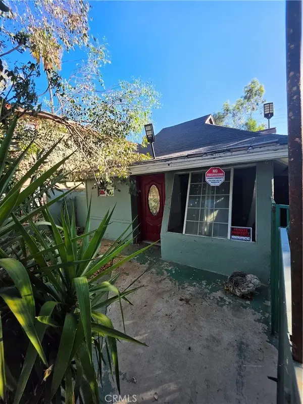 5925 Whitnall Highway, Los Angeles, CA 91601