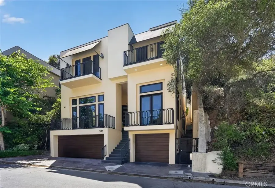 3087 Passmore Drive, Los Angeles, CA 90068 - #3