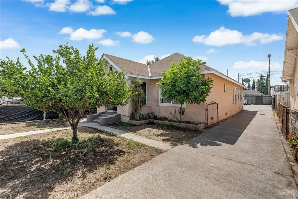 1302 E 48th Place, Los Angeles, CA 90011 - #1