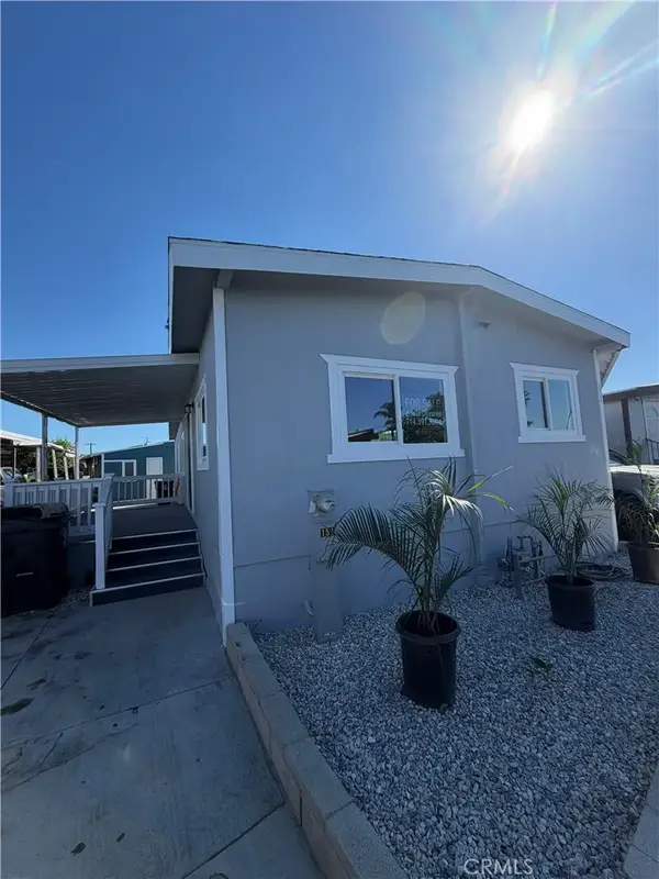 214 S Royal Ln #151, Santa Ana, CA 92704