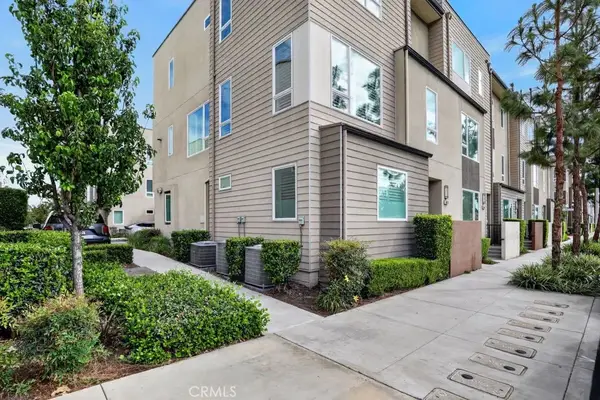10670 Paramount Boulevard, Downey, CA 90241