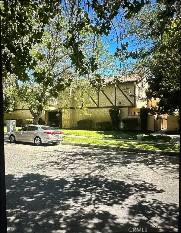 1340 W Avenue J4, Lancaster, CA 93534