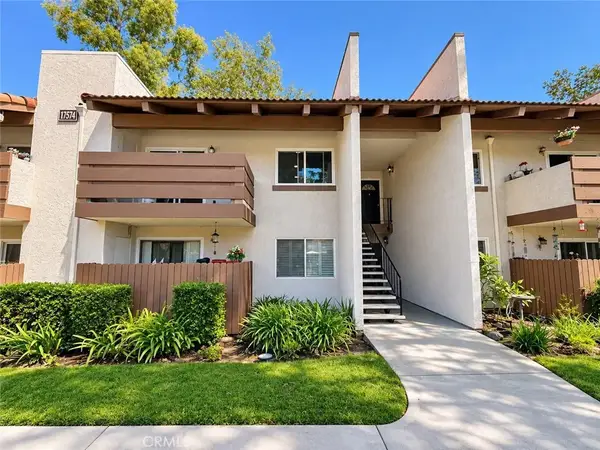 17574 Vandenberg #11, Tustin, CA 92780