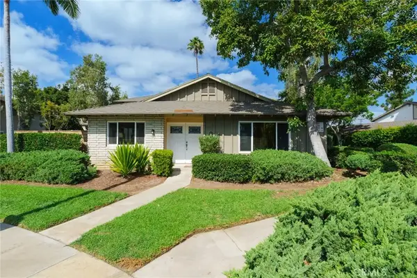 111 E Palmdale, Orange, CA 92865