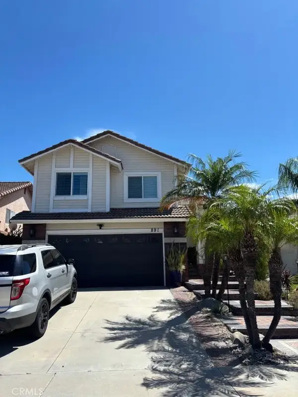 891 Hedges, Corona, CA 92878