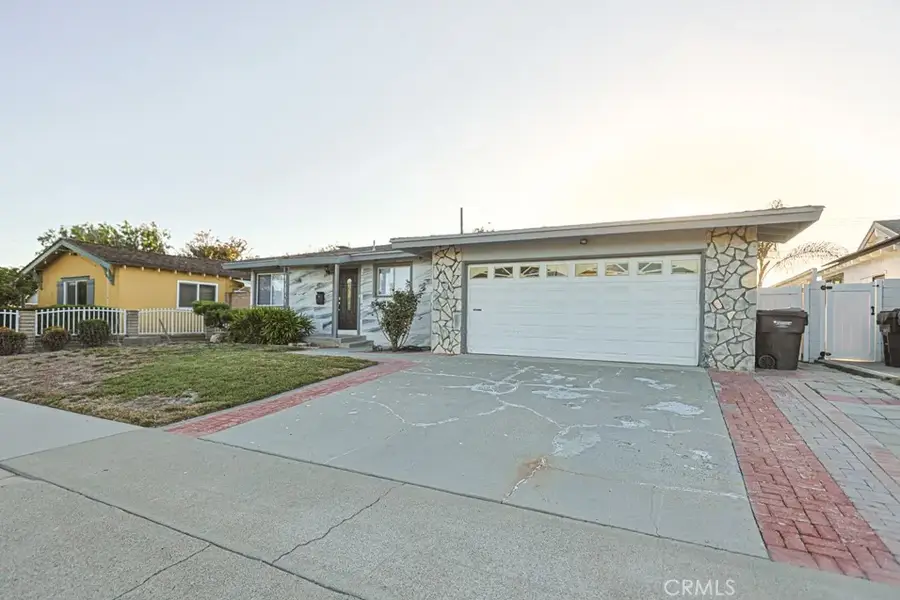 16561 Monroe, Huntington Beach, CA 92647 - #3