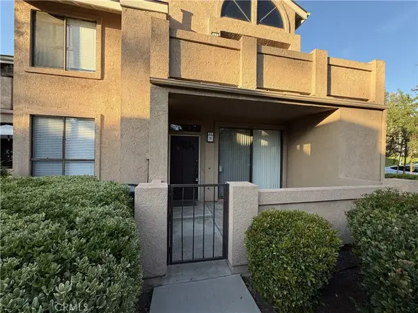 5722 E Stillwater #11, Orange, CA 92869