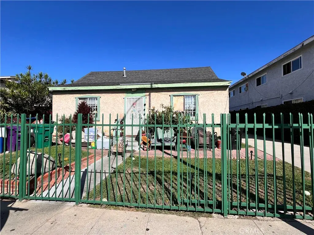 2430 Atlantic, Long Beach, CA 90806 - #1