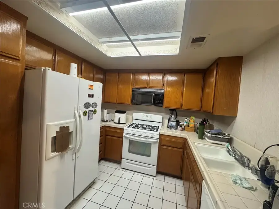587 La Costa, Banning, CA 92220 - #2