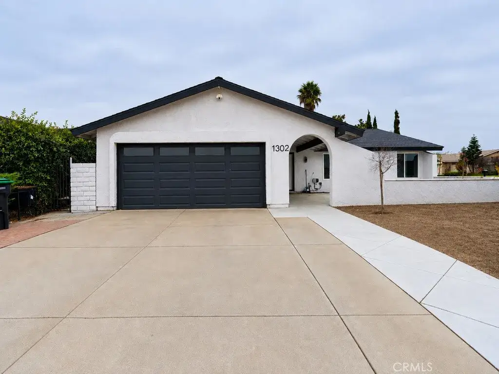 1302 Turquoise, Corona, CA 92882 - #1