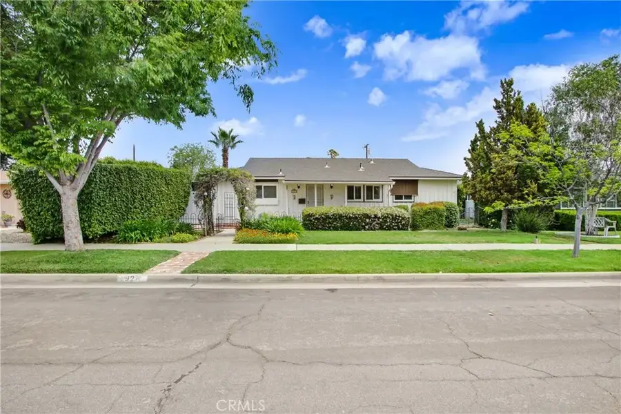 927 Alta Loma Drive, Corona, CA 92882 - #3
