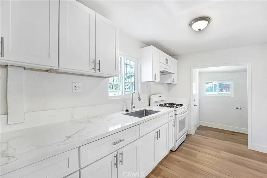 715 E 87th Place, Los Angeles, CA 90002 - #3