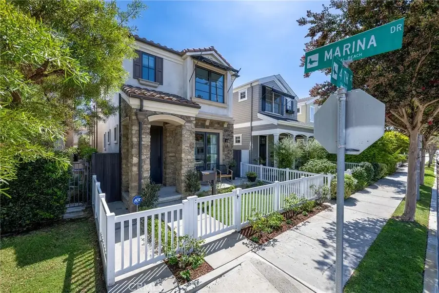 236 4th, Seal Beach, CA 90740 - #2