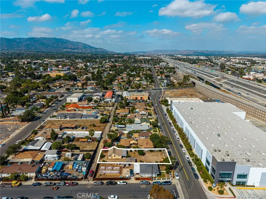 920 E 3rd Street, Corona, CA 92879 - #3